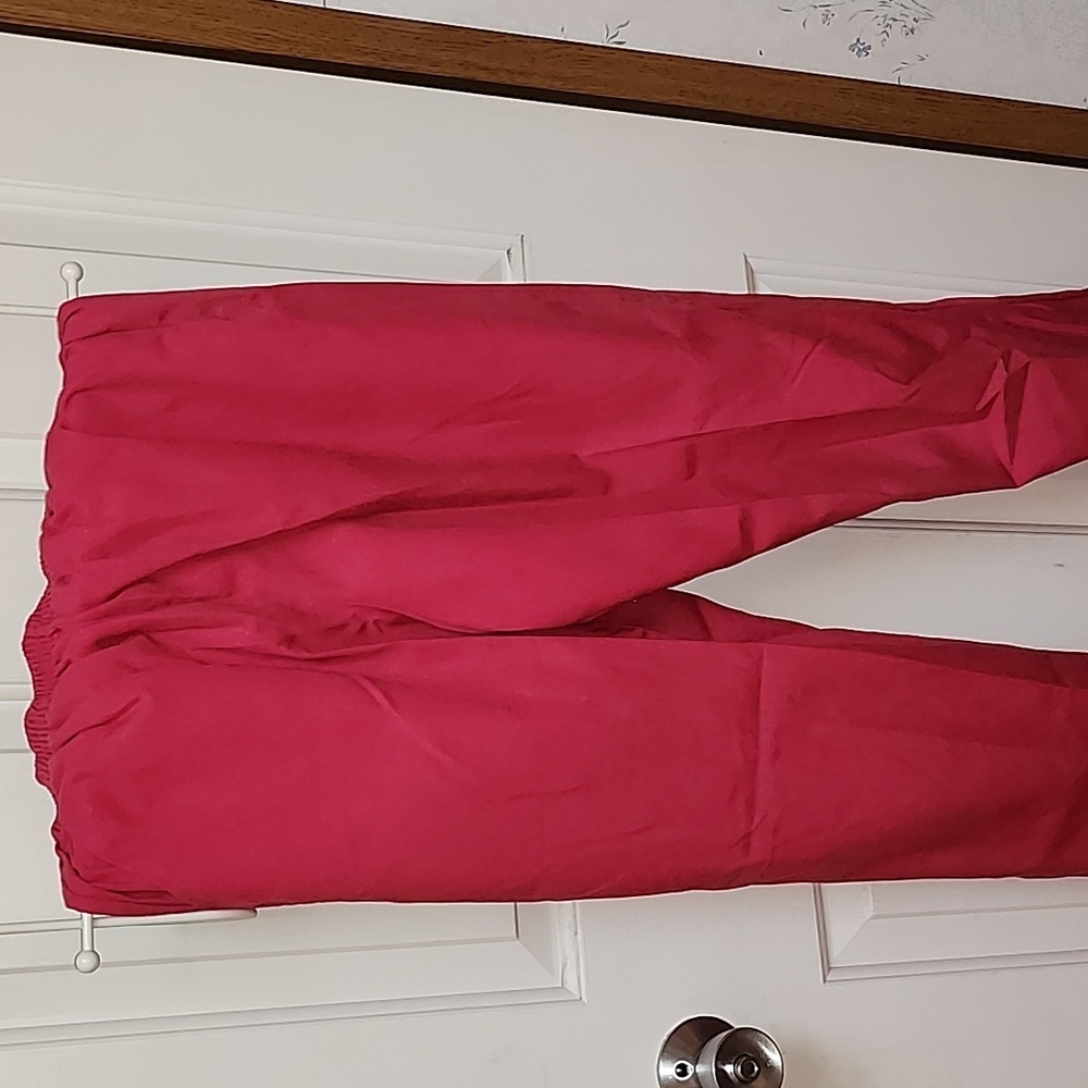 Simply Basic size small pants